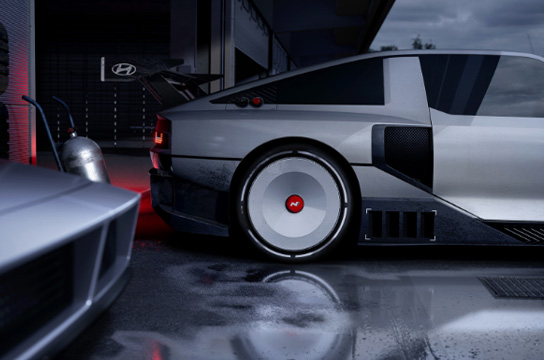 현대자동차의 최신 친환경 자동차 기술을 탑재한 N 비전 74는 빠른 충전 속도와 긴 주행 거리를 자랑합니다.